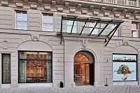 Andaz hotel Praha 03 large